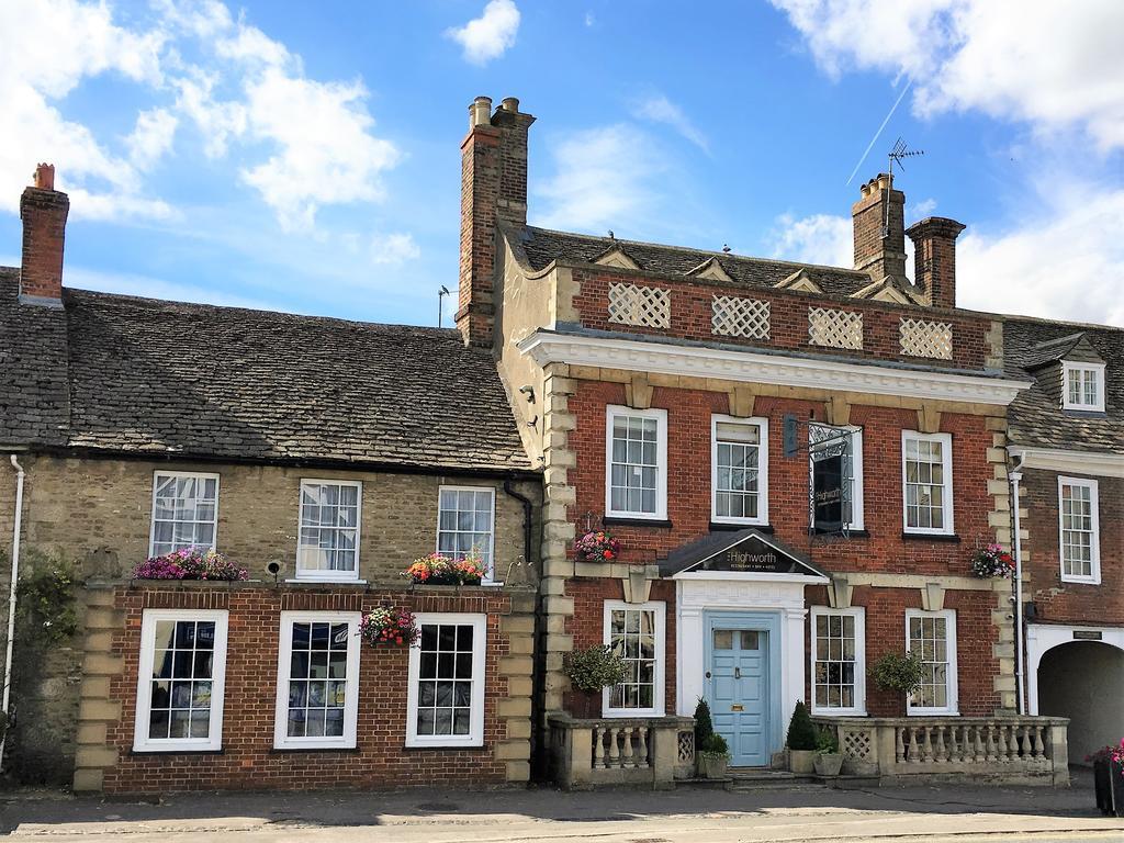 The Highworth Hotel Swindon Exterior photo