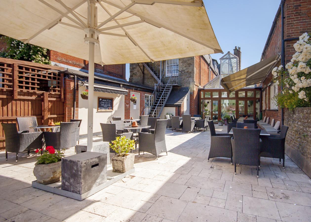 The Highworth Hotel Swindon Exterior photo